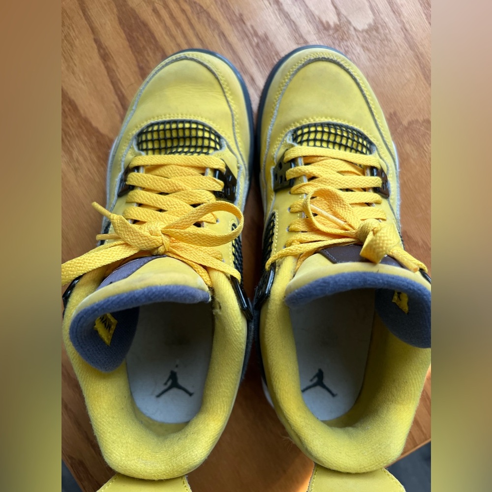 Boy Big Kid Jordan sneakers size 6Y